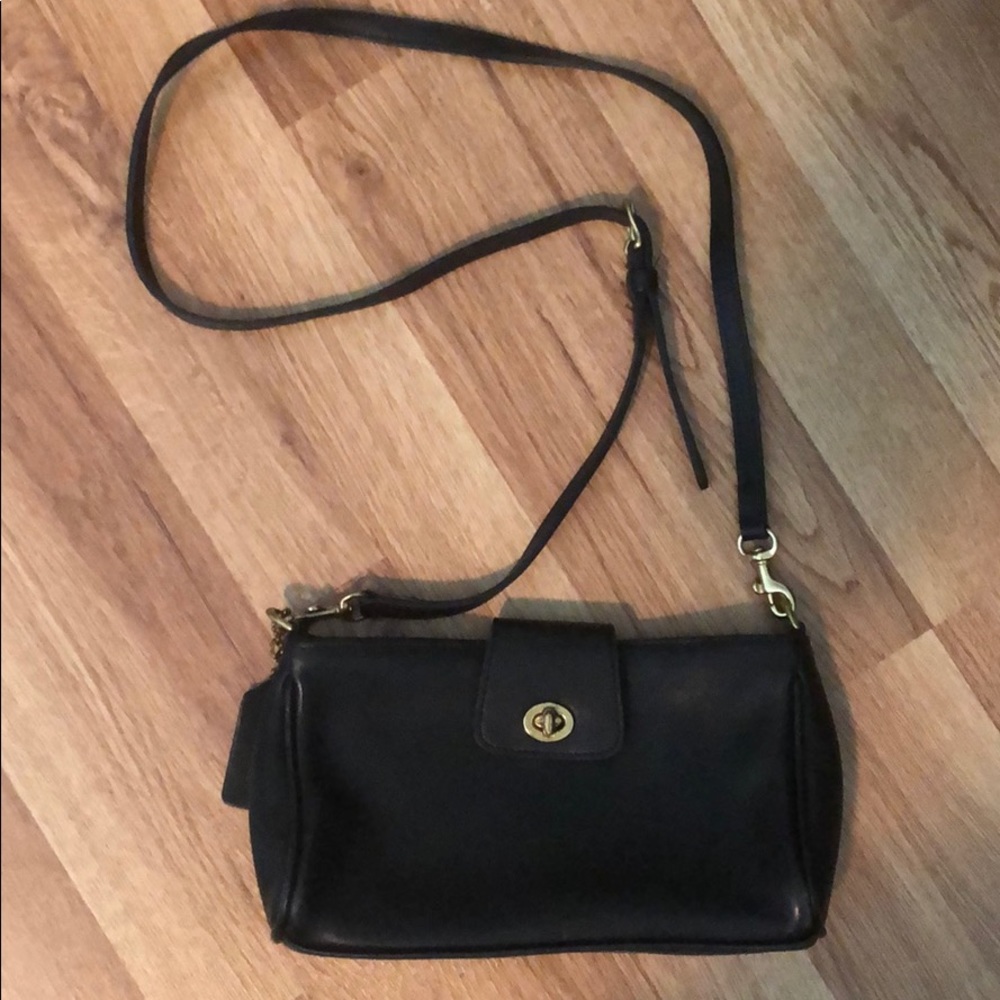 Coach crossbody handbag / purse. Black leather.